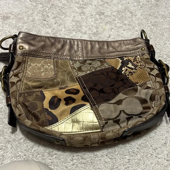 Coach Small Shoulder Bag with Pink Interior and Brown Exterior - Picture 7 of 10